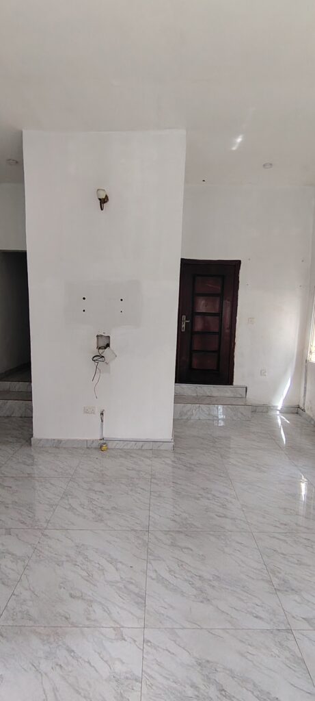 2 bedroom flat Apartment